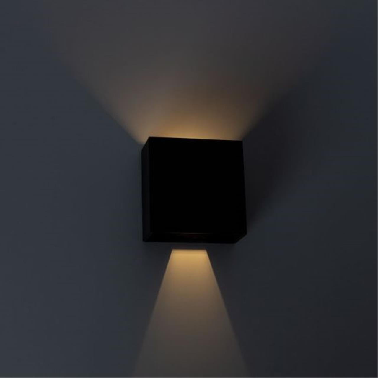 Картинка Уличный настенный светодиодный светильник Arte Lamp Algol A1445AL-1BK